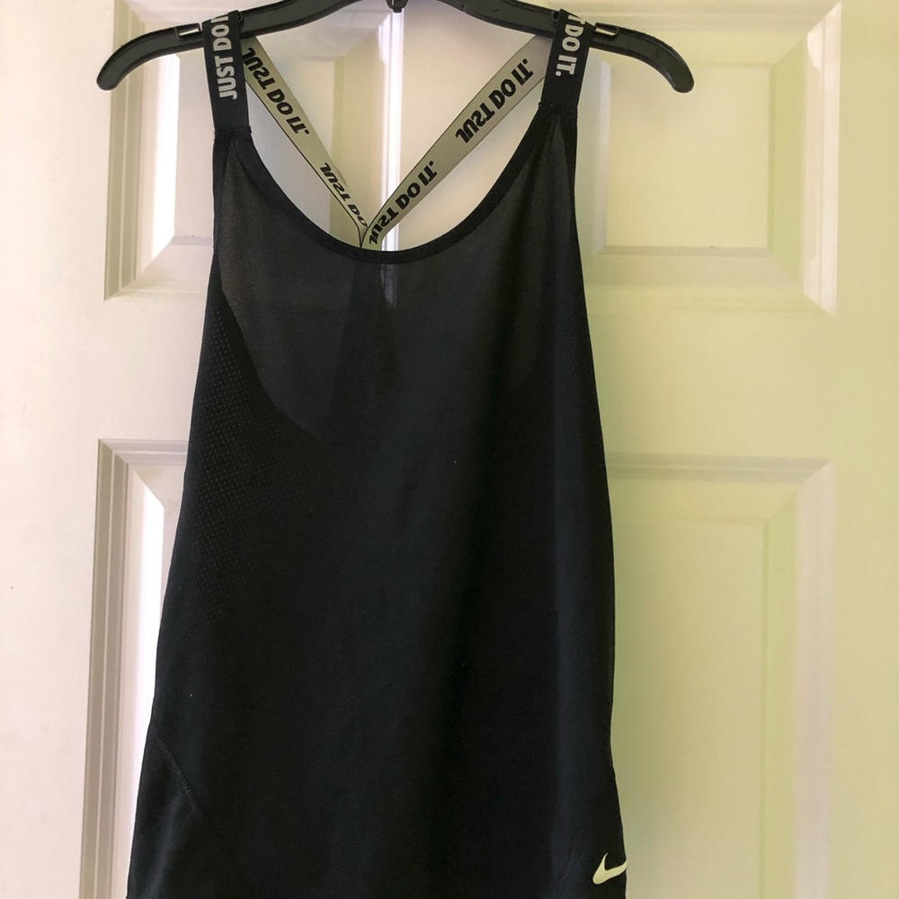 Nike workout tank